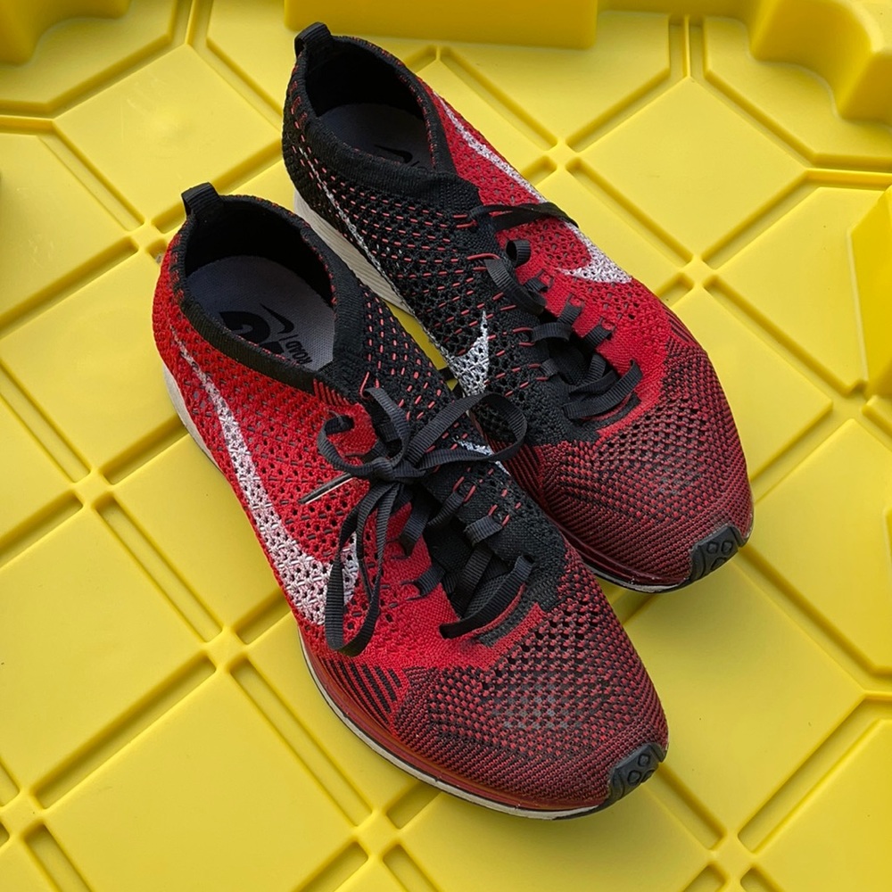 Nike flynit racers